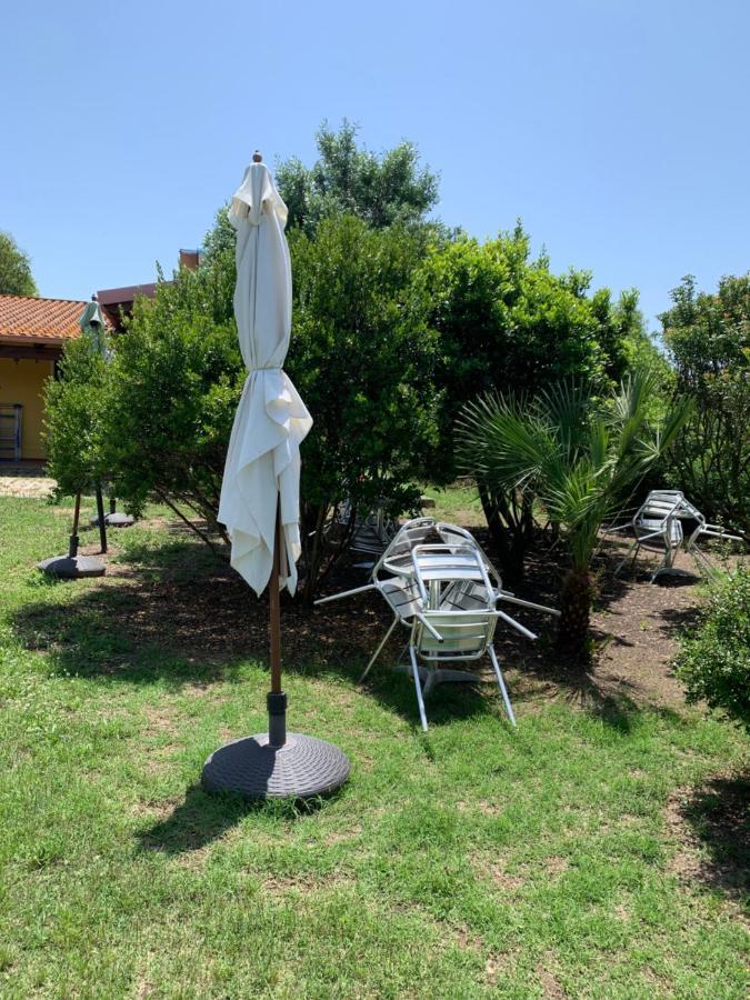 Agriturismo Da Patrizia Simaxis Exterior foto